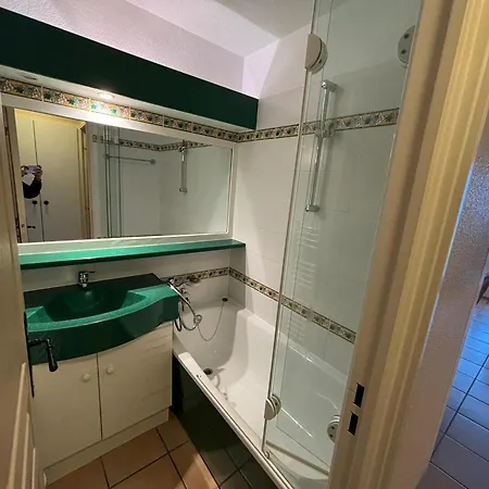 T2 Avec Piscine Sur La Corniche - Fr-1-239-1084 *